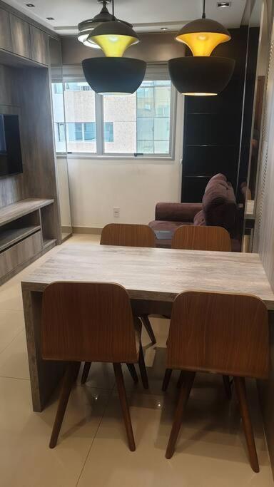 Com Piscina Em águas Claras-df Apartamento Brasilia